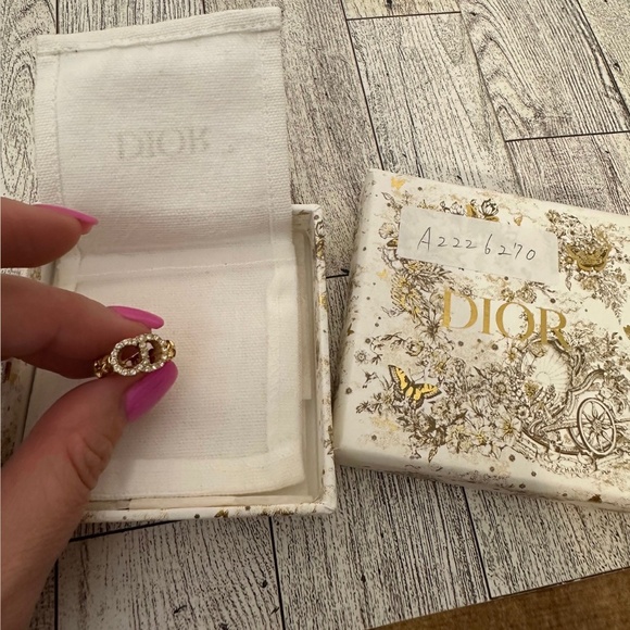 Dior Ring - Picture 1 of 3